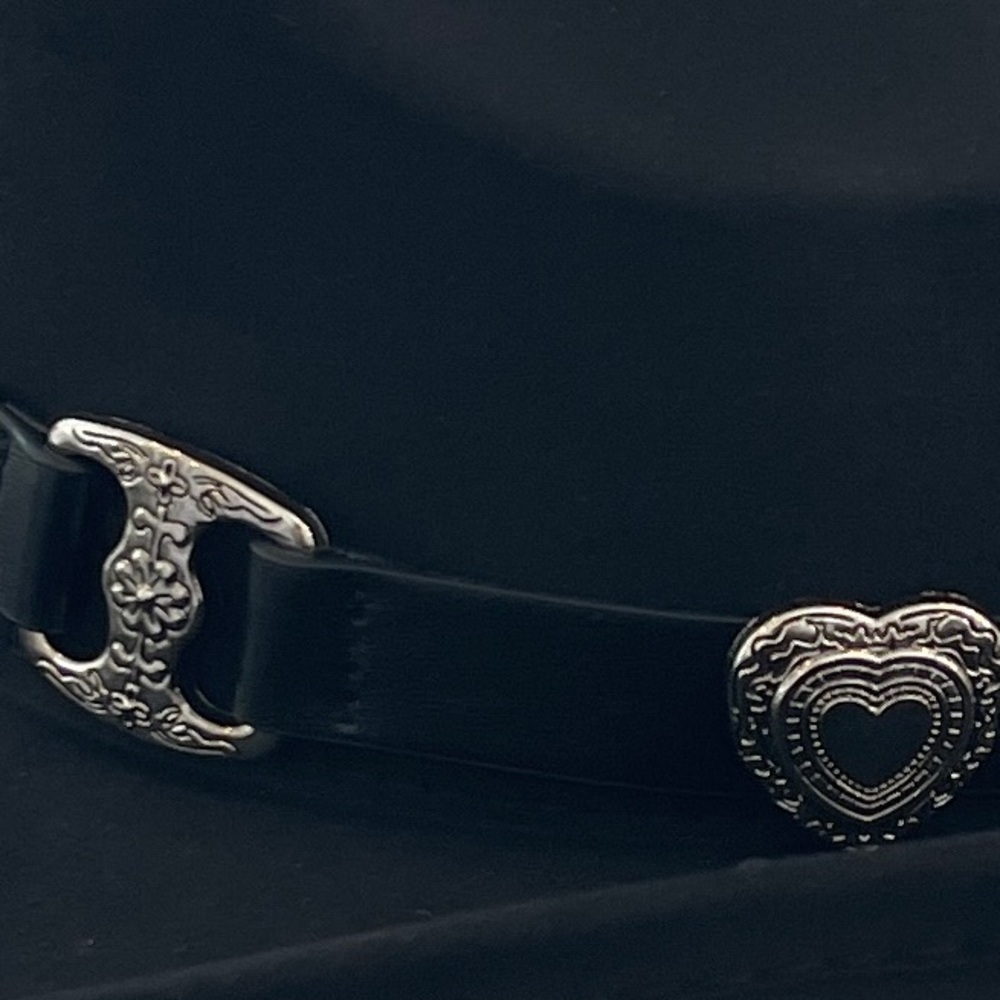 HAT western cowboy/cowgirl black silver heart buckle detail micro suede NWT - Picture 4 of 6